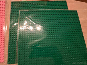 Velké Lego pláty / podložky na stavění různé barvy - 10