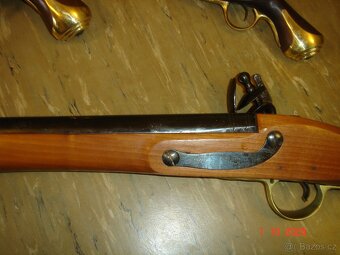 Prodám krásnou, novou repliku historické, křesadlové pistole - 10
