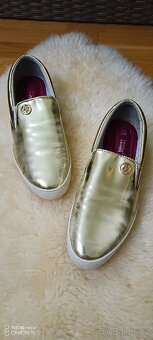 Pohodlné botky slip on zn.Armani Jeans,v.39 - 10