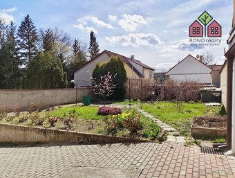 RD, pozemek 397 m2, užitná plocha 231 m2, zahrádka, přístavk - 10