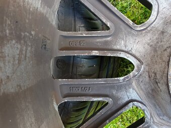 ALU HONDA OEM r18 - 5x114,3 - 225/45 Barum - 10