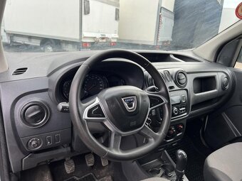 Prodám Dacia Dokker  1.6.,75kw. Koupeno nové v ČR - 10