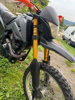 Enduro 250 - 10