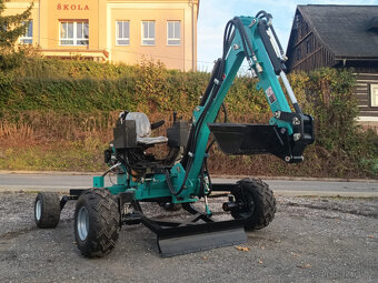 Minibagr 500cc s hydropohony - 10