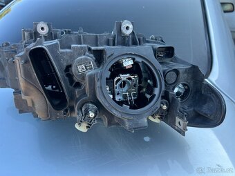 BMW 3er F30/F31 Xenon DYNAMIC lampy - 10