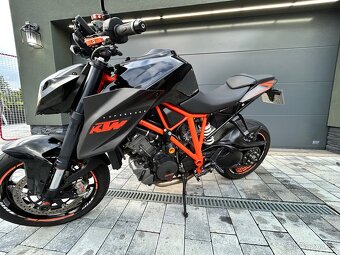 KTM Super Duke 1290 r - 10