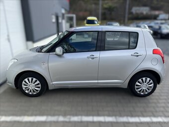 Suzuki Swift 1,3 GLX  4x4 (2010) - 10