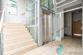 Pronájem, kancelář, Jeronýmova, České Budějovice, (32) m2, k - 10
