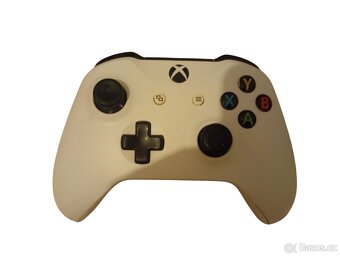 Xbox One S - 10