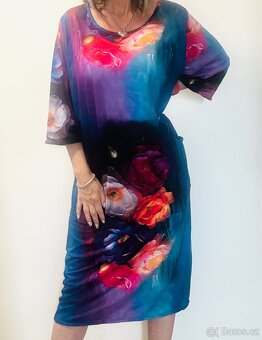 Barevné luxusní maxi šaty s kapsami - XXXL - 10