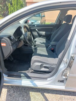 Volkswagen Golf 1.6 MPI - 10