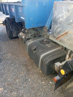 iveco nosič kontejnerů - 10