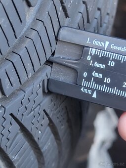 Prodám zimní sadu pneu 225/45R17 Hankook ET49 - 10