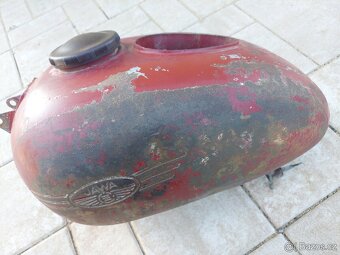 Jawa CZ 175 kyvacka - nadrz - 10