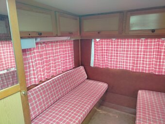 Karavan s palandy - 10