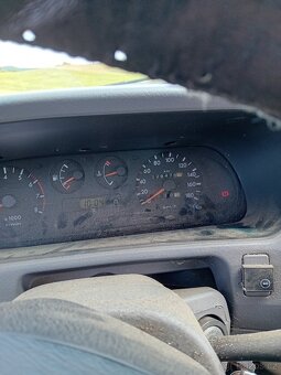 Terrano II 2.4i- benzín -LPG - 10