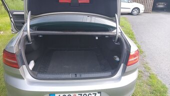 Volkswagen Passat B8, R-line 2,0 TDI BMT, rok 2017 - 10