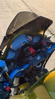 Honda cb1000r - 10