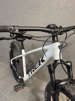 Trek Marlin 7 gen 3 vel.M - 10
