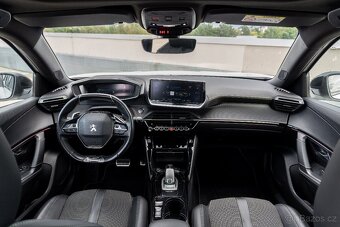 Peugeot 2008 GT Line - 10