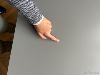 Polohovací stůl Rodulf - 10