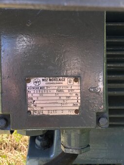 CIRKULÁRKA S KOLÉBKOU - 10