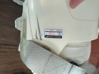 Prodám velmi pěkné dámské lyžáky HEAD velikost 38 - 10