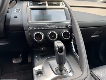 Jaguar E-Pace D180 R-Dynamic SE 4WD AT ČR - 10