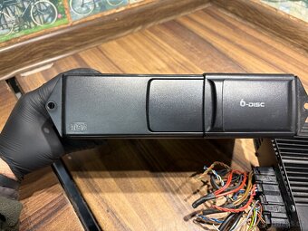 Originál DSP zesilovač NOKIA + CD měnič = Passat B5 a - 10