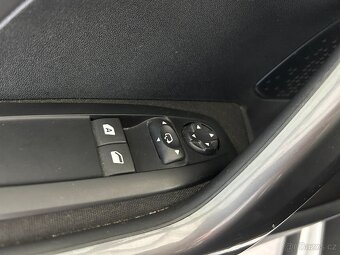 Peugeot 2008 1.6 HDI,PŮVOD ČR,SERVISKA - 10
