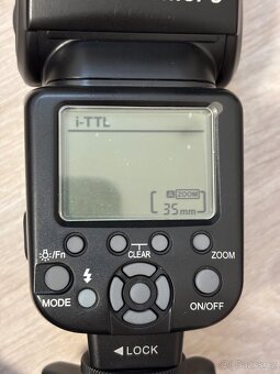 Nikon D7200 top - 10