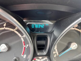 Ford Fiesta 1.25i benzin 11/2016 78tis km - 10