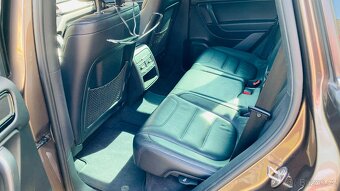 Prodám Volkswagen Touareg II 7P, 3.0TDI, CZ, servisní kniha - 10