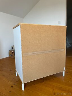 1 x šatní skříň + 3 x skříňka do dětského pokoje - 10