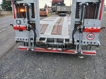 Přívěs na kompresor vrtná souprava CAT Volvo - 10