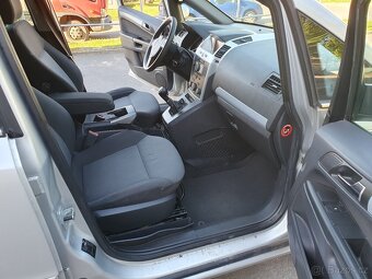 Opel Zafira 1.8i benzín 7mist - 10