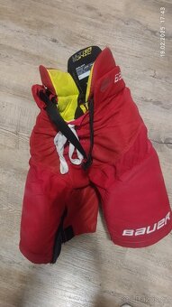 hokejové kalhoty Bauer a CCM, ramena a lokty - 10