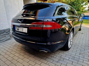 Jaguar XF Sportbrake - 10