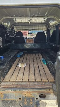 Land Rover Defender 110 Hard Top - 10