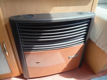 KARAVAN Bailey RANGER ZIMNÍ SLEVA pro 2 nebo 4 osoby AKCE - 10