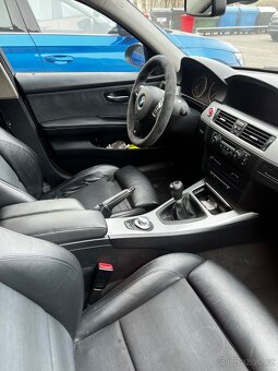 BMW E90 320d - 10