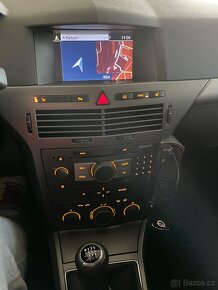 Opel Astra “H” Caravan 1.9 CDTI OPC LINE - 10
