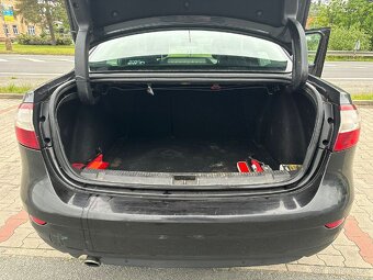 RENAULT FLUENCE - 10