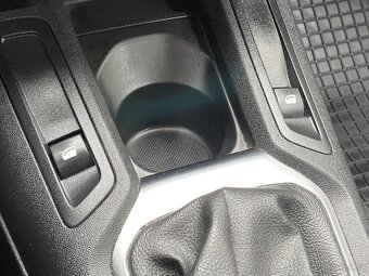 Peugeot 301 1.2i ,  60 kW benzín, 2016 - 10