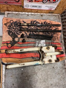 Přední vidlice Jawa pionýr - 10