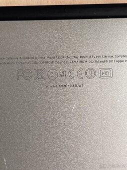 MacBook Air Core i5 model: (A1369) - 10