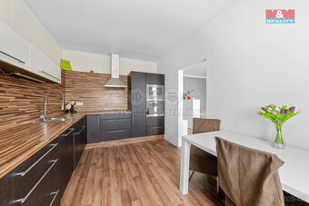 Prodej bytu 3+1, 75 m², Děčín, ul. Dvořákova - 10