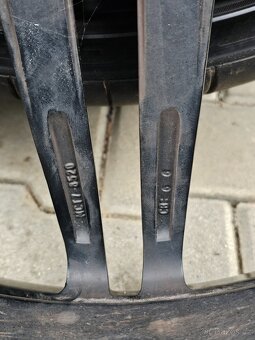 5x112 r20 Motec - 10