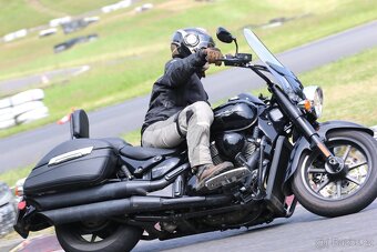 Suzuki Boulevard C90T Black - 10