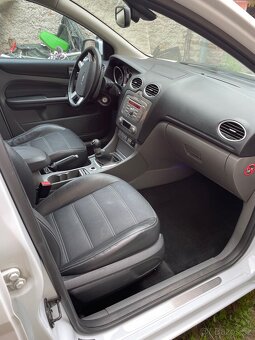 Ford Focus II - 10
